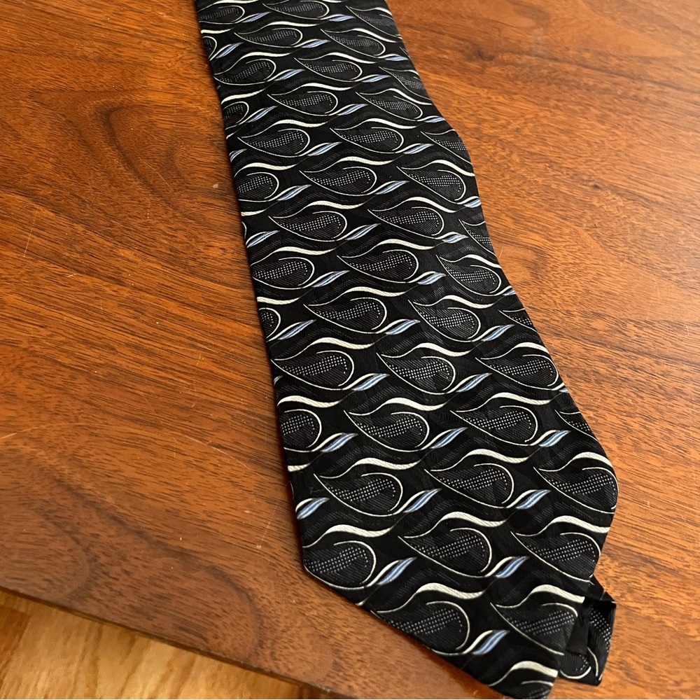 Men’s tie